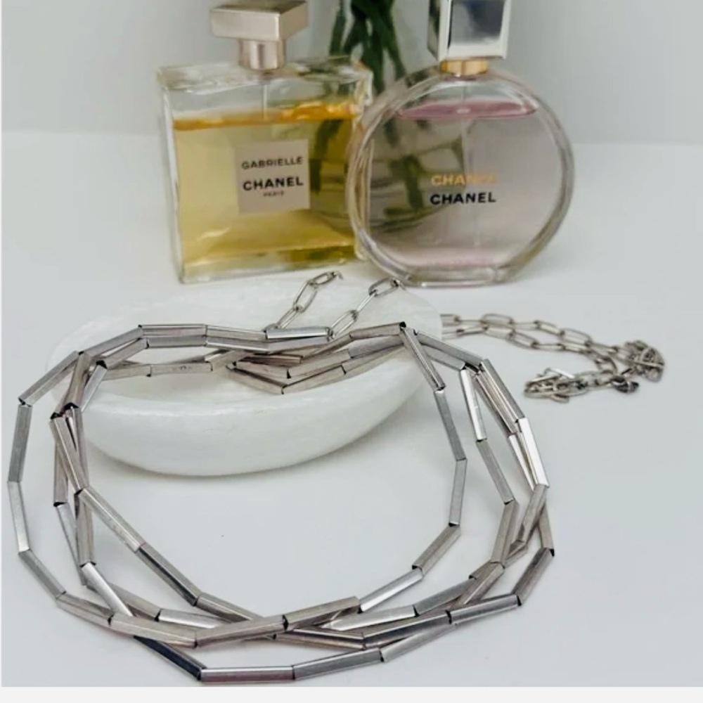Marlyn Schiff  Necklace - Picture 3 of 4